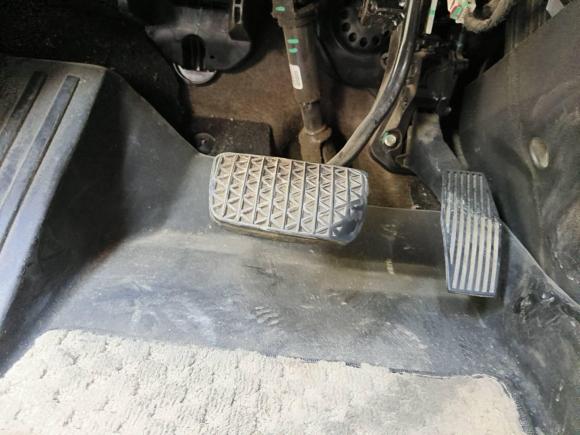 [佛山·粤E] 二手别克威朗2018款 三厢 15S 自动领先型