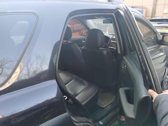 [青岛·鲁B] 二手起亚狮跑2013款 2.0L 自动两驱版GLS