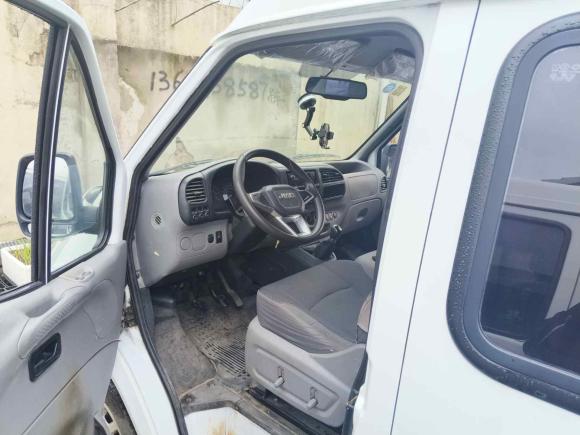 [上海·鲁H] 二手江铃特顺2019款 2.8T商运型长轴中顶6座后单胎国VI JX493