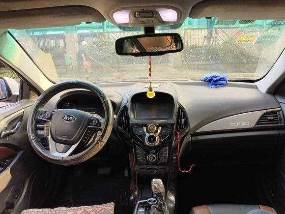 [上海·沪L] 二手比亚迪秦新能源2015款 1.5T 双冠旗舰Plus版