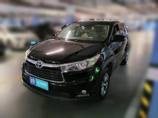 丰田汉兰达2017款 2.0T 两驱精英版 7座