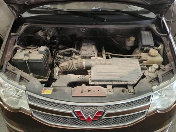 [无锡·苏B] 二手五菱汽车五菱宏光2018款 1.5L 经典款S标准型