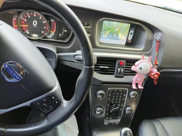 [杭州·浙A] 二手沃尔沃沃尔沃V402015款 1.6T 智雅版