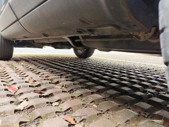 [无锡·苏B] 二手起亚狮跑2013款 2.0L 自动两驱版GL