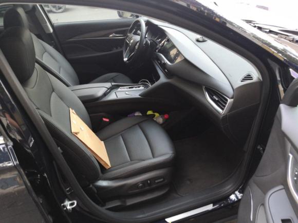 [成都·川A] 二手别克昂科旗2022款 652T 两驱尊贵型 7座