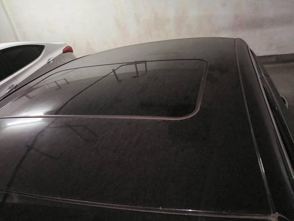 [南京·苏A] 二手标致标致5082011款 2.3L 自动豪华版