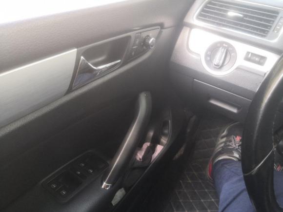 [上海·沪C] 二手大众帕萨特2014款 1.8TSI DSG尊荣版