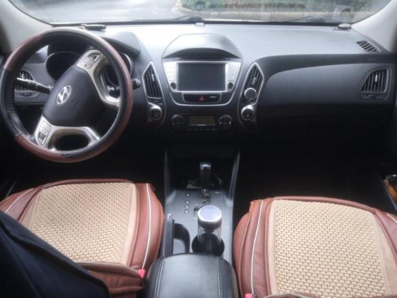 [上海·沪C] 二手现代北京现代ix352012款 2.0L 自动两驱精英版GLS