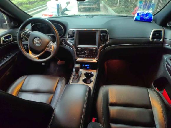 [上海·皖A] 二手Jeep大切诺基2016款 3.0L 舒享导航版