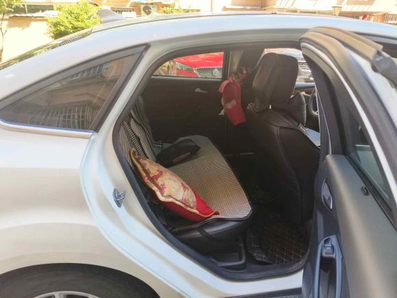 [上海·沪C] 二手福特福克斯2015款 三厢 EcoBoost 180 自动精英型