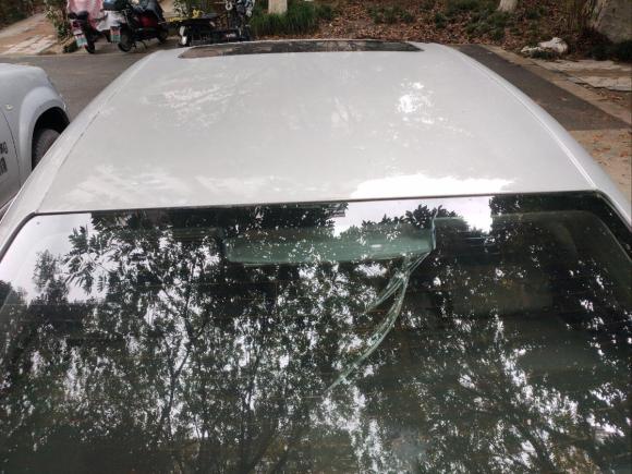 [上海·沪L] 二手奥迪奥迪A4L2011款 2.0 TFSI 舒适型