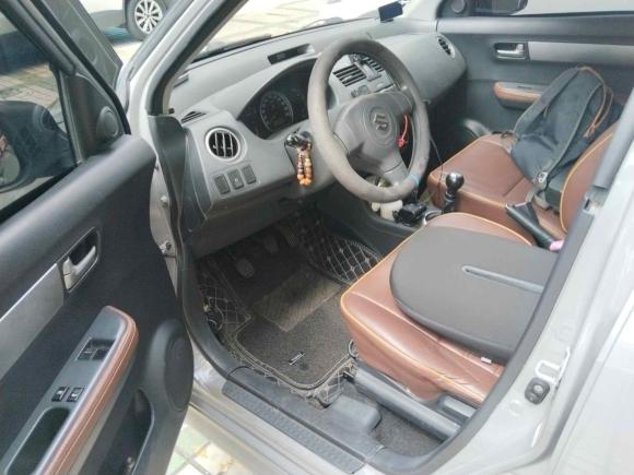 [南京·苏A] 二手铃木雨燕2011款 1.5L 手动时尚版