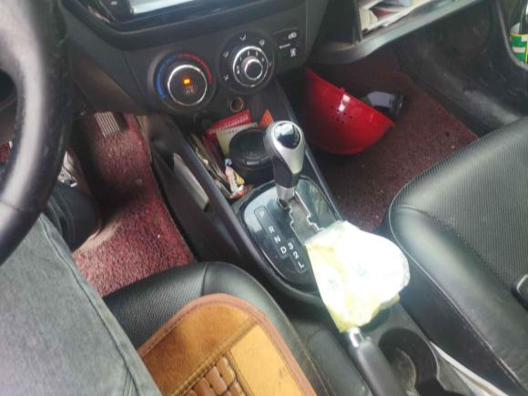 [义乌·浙G] 二手起亚起亚K22012款 三厢 1.6L AT Premium纪念版