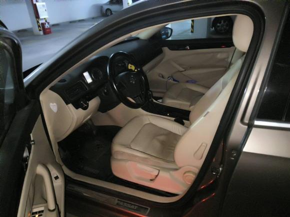 [佛山·粤X] 二手大众帕萨特2011款 1.8TSI 自动尊荣版