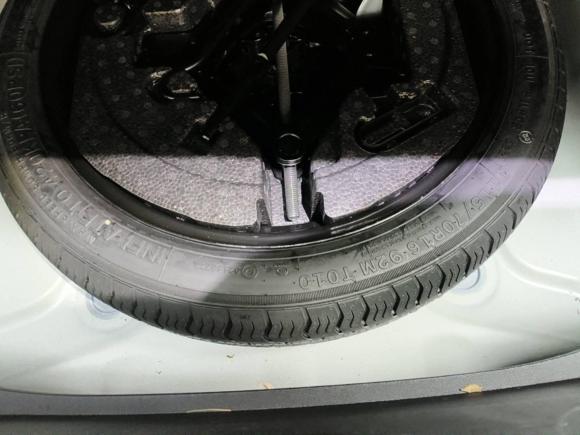 [武汉·鄂A] 二手吉利汽车帝豪2022款 第4代 1.5L CVT尊贵型