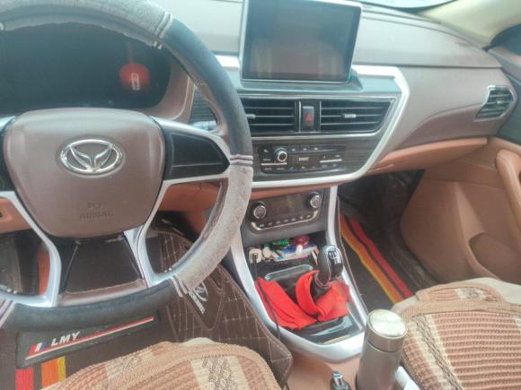 [南昌·赣A] 二手北汽幻速北汽幻速S72018款 1.5T 手动尊享型