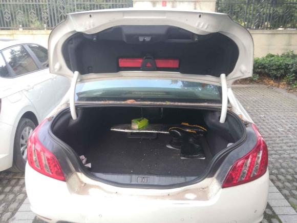 [金华·苏A] 二手标致标致5082012款 2.0L 自动天窗经典版