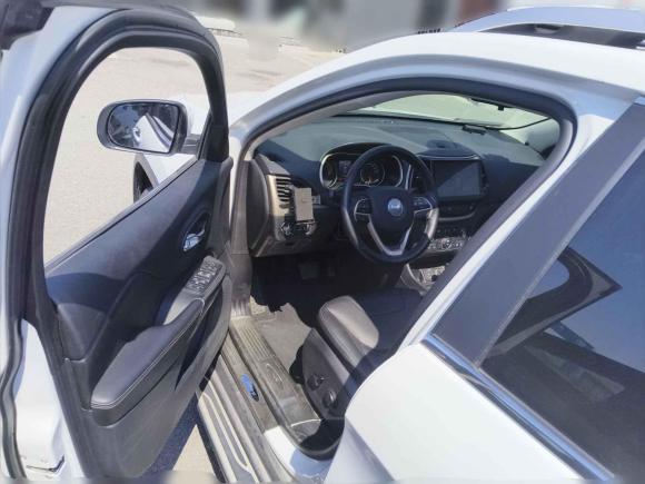 [上海·沪B] 二手Jeep自由光2017款 2.4L 领先版