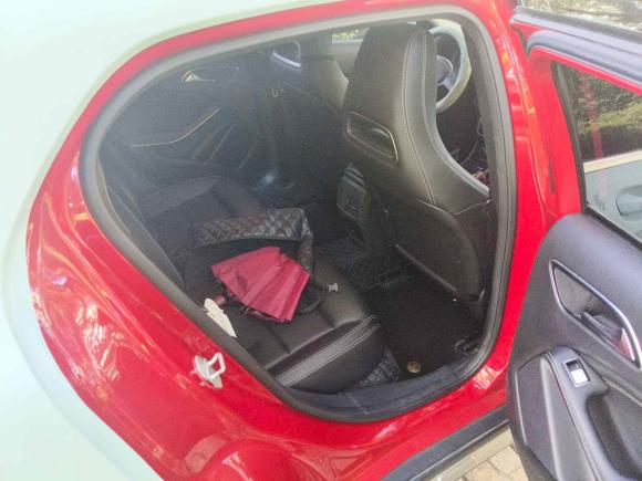 [苏州·苏E] 二手奔驰奔驰GLA2015款 GLA 200 时尚型