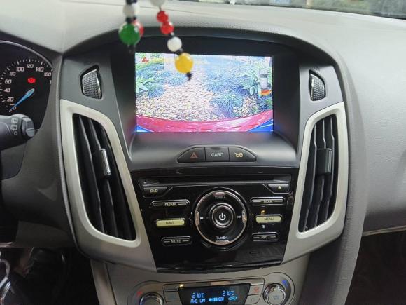 [上海·苏F] 二手福特福克斯2012款 两厢 1.6L 自动风尚型