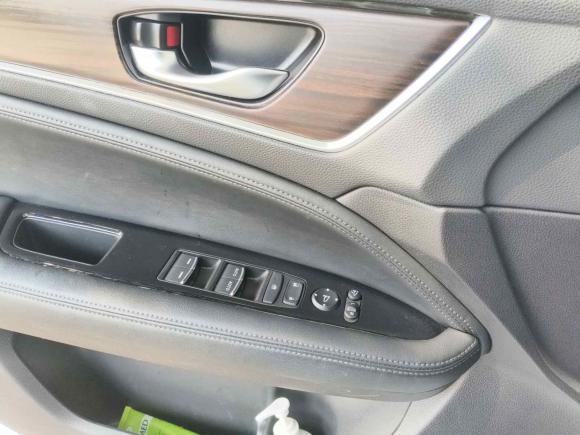 [广州·粤A] 二手本田冠道2017款 240TURBO 两驱豪华版