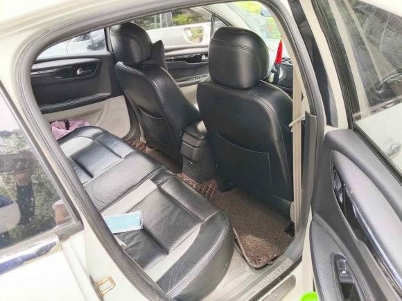 [成都·川A] 二手雪铁龙世嘉2016款 经典 三厢 1.6L 自动品尚型