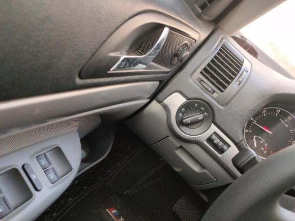 [上海·辽P] 二手斯柯达明锐2014款 1.6L 自动逸致版