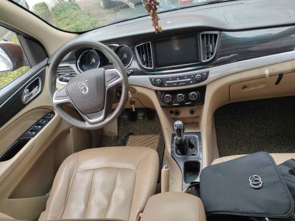 [宁波·浙B] 二手宝骏宝骏7302016款 1.5L 手动舒适型 7座 国V