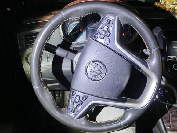 [上海·苏A] 二手别克君越2013款 2.4L SIDI精英舒适型