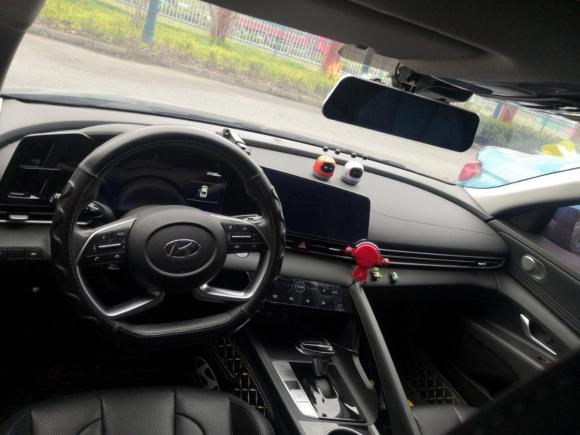 [南通·苏F] 二手现代伊兰特2021款 1.5L CVT LUX尊贵版