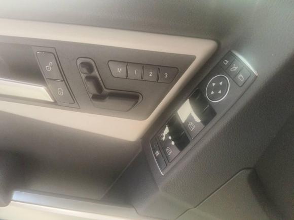 [深圳·粤B] 二手奔驰奔驰GLK级2015款 GLK 300 4MATIC 时尚型 极致版