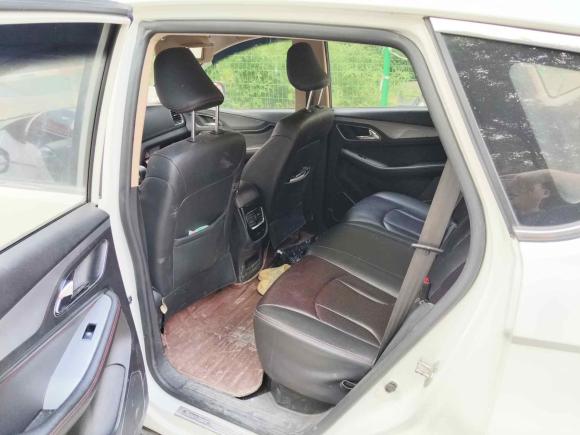 [上海·冀A] 二手宝骏宝骏5602016款 1.8L iAMT豪华型