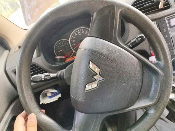 [上海·沪D] 二手五菱汽车五菱宏光2014款 1.5L S标准型