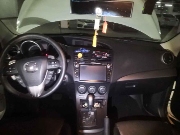 [深圳·粤B] 二手马自达马自达3星骋2011款 三厢 2.0L 自动豪华型