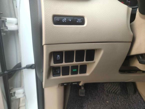 [深圳·粤B] 二手日产奇骏2014款 2.0L CVT舒适版 2WD