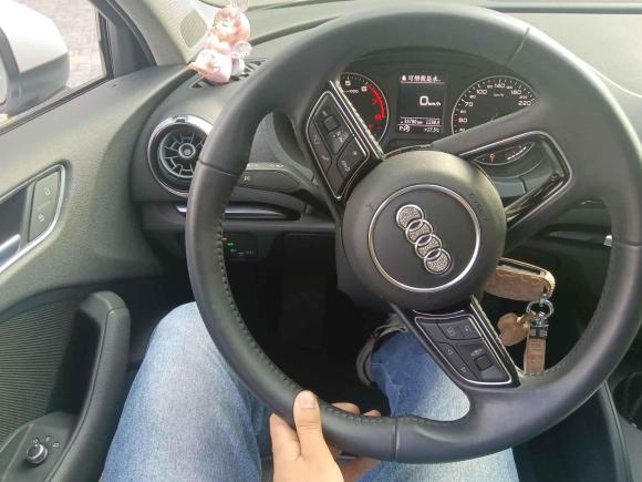 [芜湖·苏A] 二手奥迪奥迪A32018款 30周年年型 Limousine 35 TFSI 时尚型