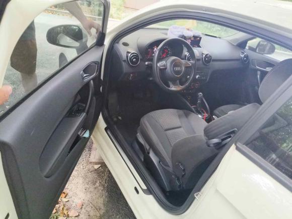 [杭州·浙H] 二手奥迪奥迪A12014款 30 TFSI 时尚型