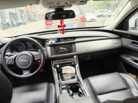 [杭州·赣H] 二手捷豹捷豹XF2016款 XF 2.0T 两驱风华版