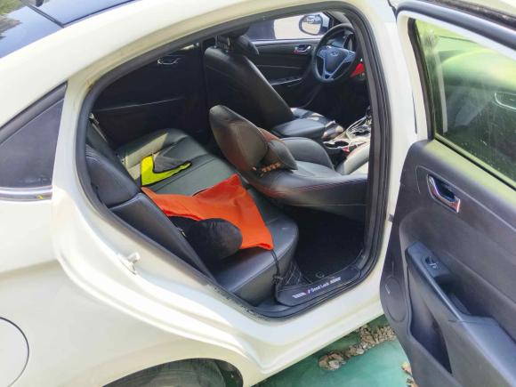 [杭州·贵H] 二手奇瑞艾瑞泽52016款 1.5L CVT领锐版