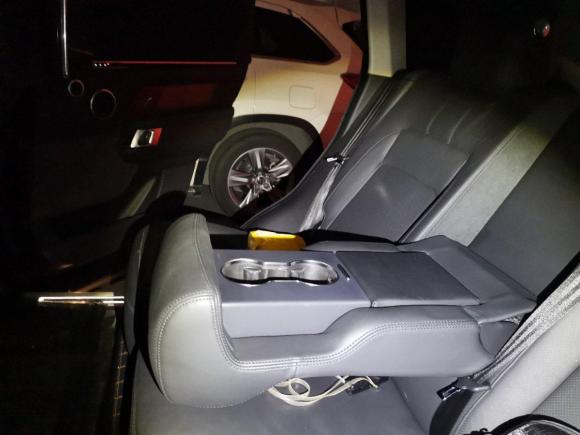 [广州·粤A] 二手路虎揽胜2019款 3.0 SC V6 传世加长版