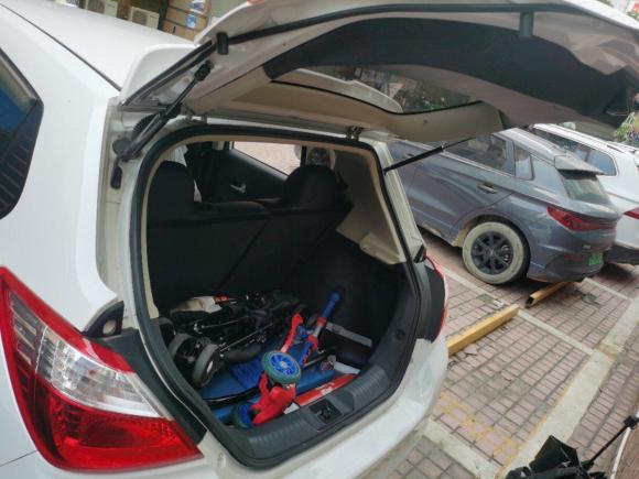 [深圳·粤S] 二手启辰启辰R502015款 1.6L 自动时尚版