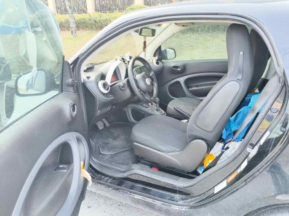 [杭州·浙A] 二手smartsmart fortwo2015款 1.0L 52千瓦硬顶灵动版