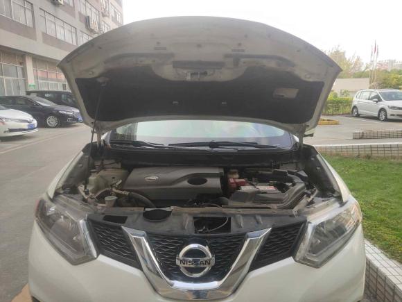 [深圳·粤B] 二手日产奇骏2014款 2.0L CVT舒适版 2WD