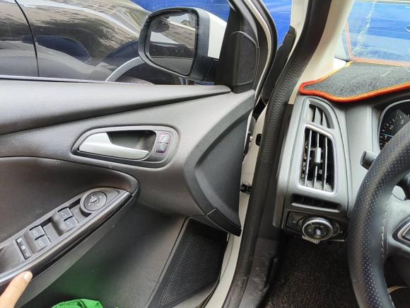 [青岛·鲁U] 二手福特福克斯2015款 两厢 EcoBoost 180 自动精英型