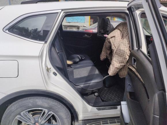 [成都·川A] 二手猎豹汽车猎豹CS102016款 2.0T 自动豪华型