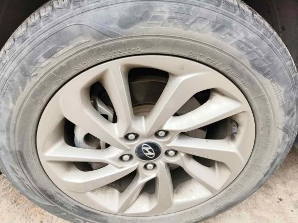 [台州·浙J] 二手现代途胜2015款 1.6T 双离合两驱智能型