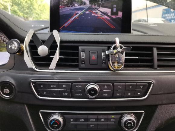 [上海·皖K] 二手东风风行景逸S502017款 1.5L 手动豪华型