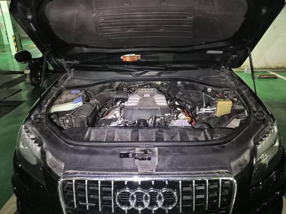 [武汉·鄂A] 二手奥迪奥迪Q72014款 35 TFSI 运动型