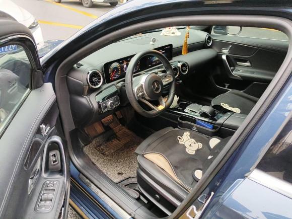 [嘉兴·浙B] 二手奔驰奔驰A级2019款 A 200 L 运动轿车