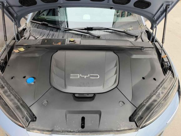 [广州·粤A] 二手比亚迪海豹2022款 550km 标准续航后驱版尊贵型